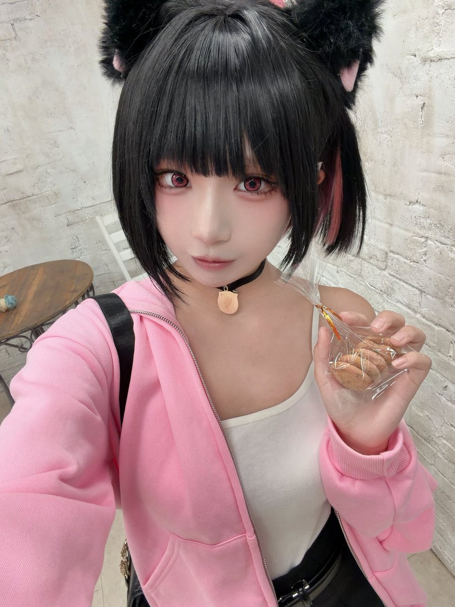 shwz_z33's tweet photo. 🐈‍⬛🎀 https://t.co/nRxGxPl1t6