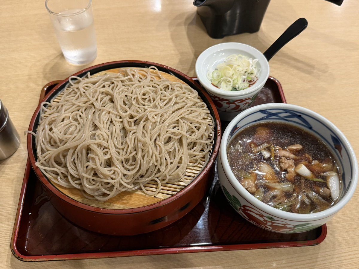 Ako_Joyce520's tweet photo. エンジン切って蕎麦食ってきたけどGO治らねーwwwwww

やってやろーじゃんか、ステゴロ上等♂ https://t.co/b9i8ACs0NL