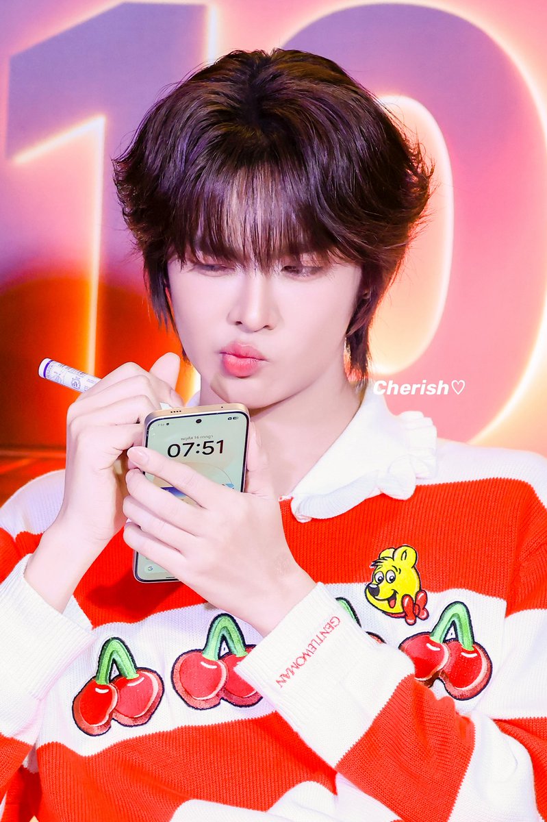 cherish_u_npt's tweet photo. 🤔
NORTHOTTO WITH XIAOMI
#Northotto 
#Ottoottoo https://t.co/5ItT5nJdc8