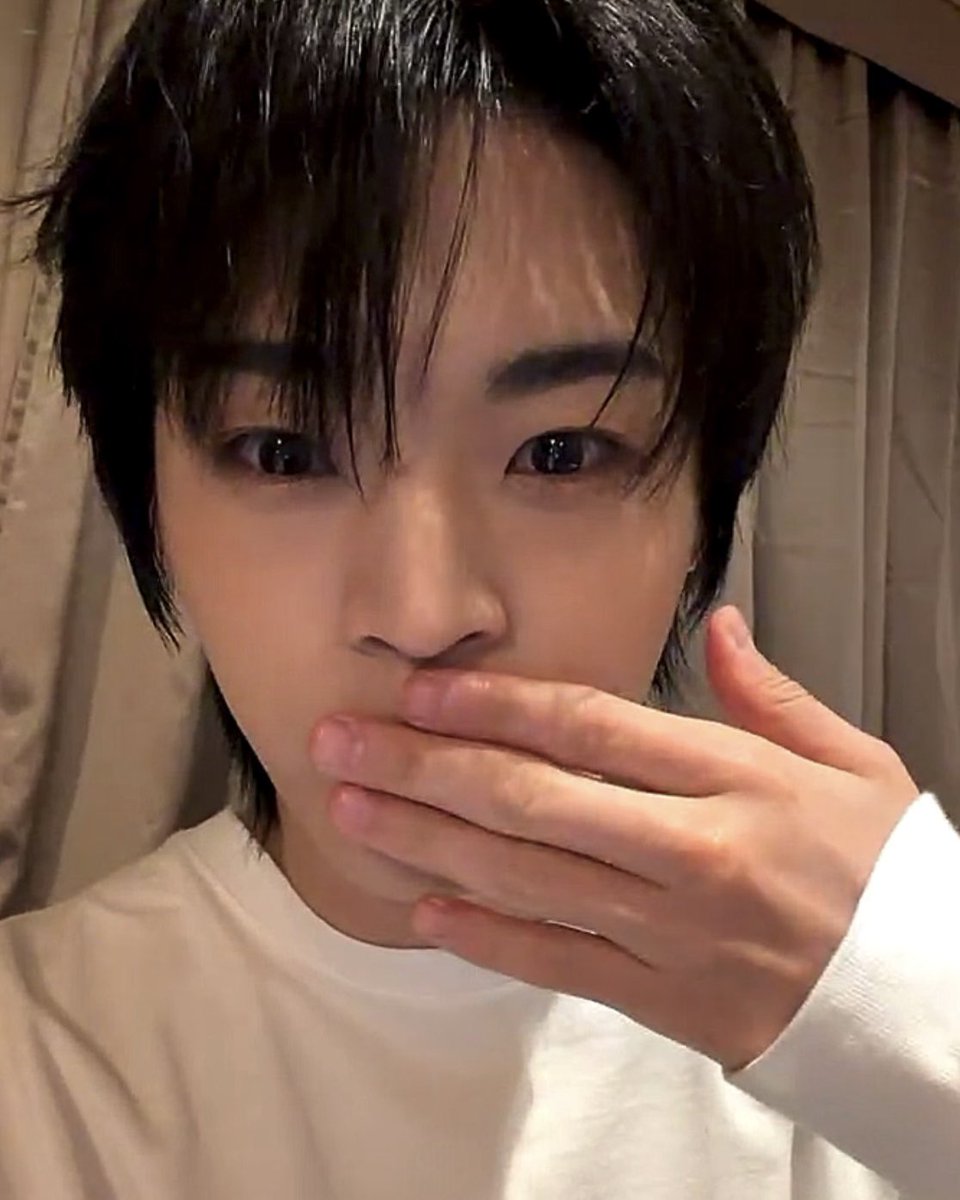 S2hellfiS2h's tweet photo. #효진 https://t.co/62IzP3qwsB