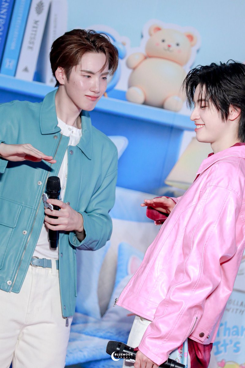 heymymeoww's tweet photo. ใครจะอยู่ก็อยู่ ผ้มไม่ไหวว่ะ😭😭😭🤌🏻🤌🏻🤌🏻🤸‍♀️🤸‍♀️🤸‍♀️🤸‍♀️🤸‍♀️

PHUAA X EVERSENSE

#ChooseYourGoodMoodWithBUS
#PHUTATCHAI #AAashirakorn https://t.co/lyAK3gbVFK