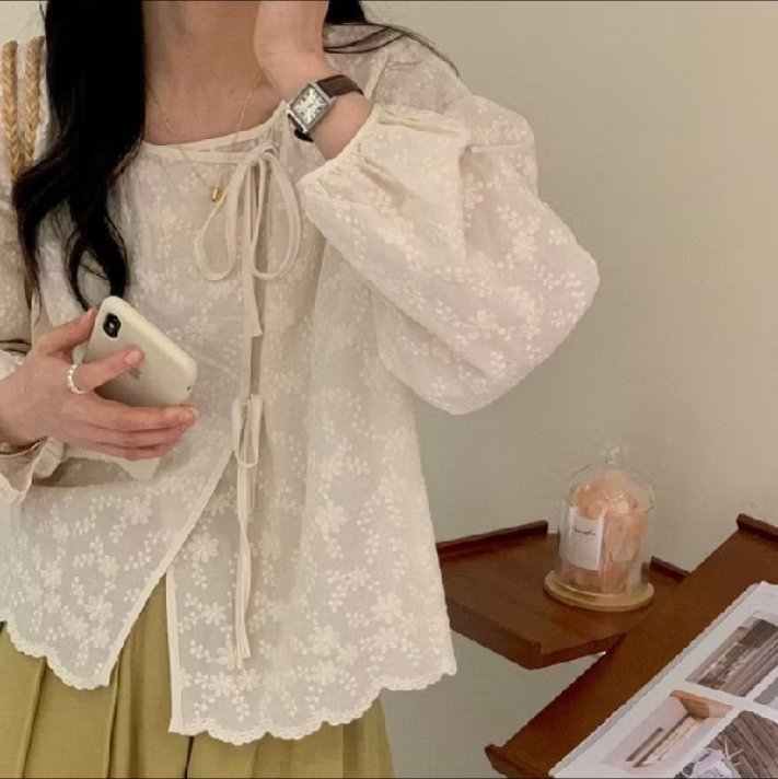 yourprincessee's tweet photo. KENAPA BARU NEMU INI SEKARANGG😭

blouse secakep, seadem, senyamann kaya ginii baru ketemu sekarang nyeselll bgtttt kenapa gak dari dulu ya🫠
https://t.co/JjwKFH6CCo https://t.co/emQhAS8Tn5