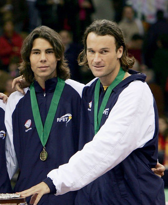 RafaelNadal's tweet photo. Feliz cumpleaños @Charlymoya! 
50 🎂😅 
Nos hacemos mayores 😂
Disfruta del día! https://t.co/O6JuJZcdxh