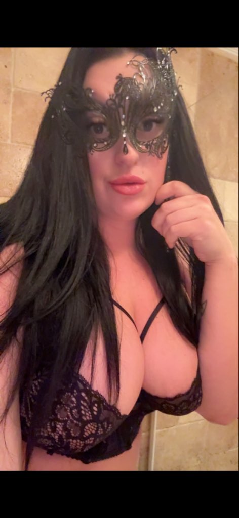 adixiaperry's tweet photo. Hi Daddy😊💕 I offer personalized feet content, including custom pictures and videos. I accept payments through PayPal. If you’re interested, feel free to message me and we can discuss what you’d like. 👣✨

https://t.co/GHvIThDrhw https://t.co/t2UWJPdfHn
