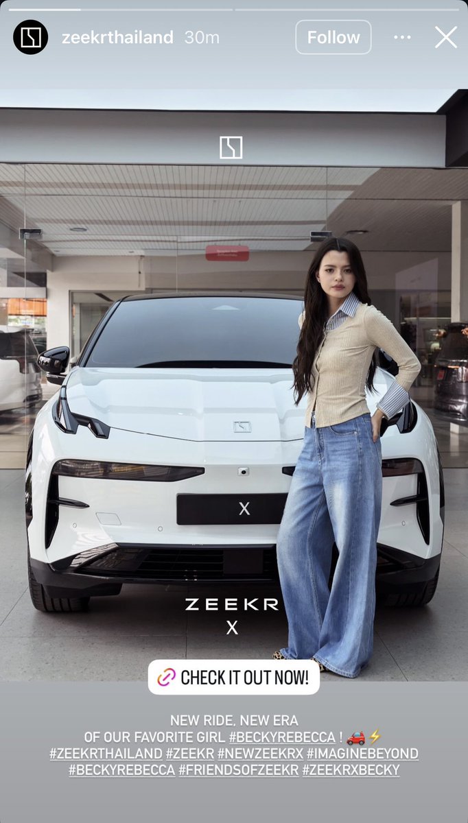 LOvSoshi's tweet photo. เบคกี้ รีเบคก้า กับ คู่หูคันใหม่ The New ZEEKR X ดีไซน์สุดล้ำ สีสันสดใส ที่เกิดมาเพื่อคนที่กล้าเป็นตัวเองในทุกมิติ 😍😍😍😍😍🥰🥰🥰🥰🥰🥰🥰

#ZeekrThailand #Zeekr #NewZeekrX #ImagineBeyond #BeckyRebecca #FriendsofZeekr #ZEEKRxBecky 
#Beckysangels #BeckyArmstrong https://t.co/IdoLqI81lc
