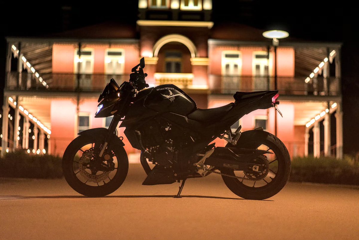 MaynardPorb91p's tweet photo. Experimenting with a nighttime photoshoot. Thank you for your time and dedication, Dang Motorsport. https://t.co/DCFm84ODOL