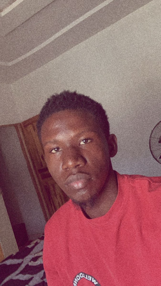 bigzamaniiii's tweet photo. 9-5 girls can't bag a fine guy like me. https://t.co/KegisLM3g4