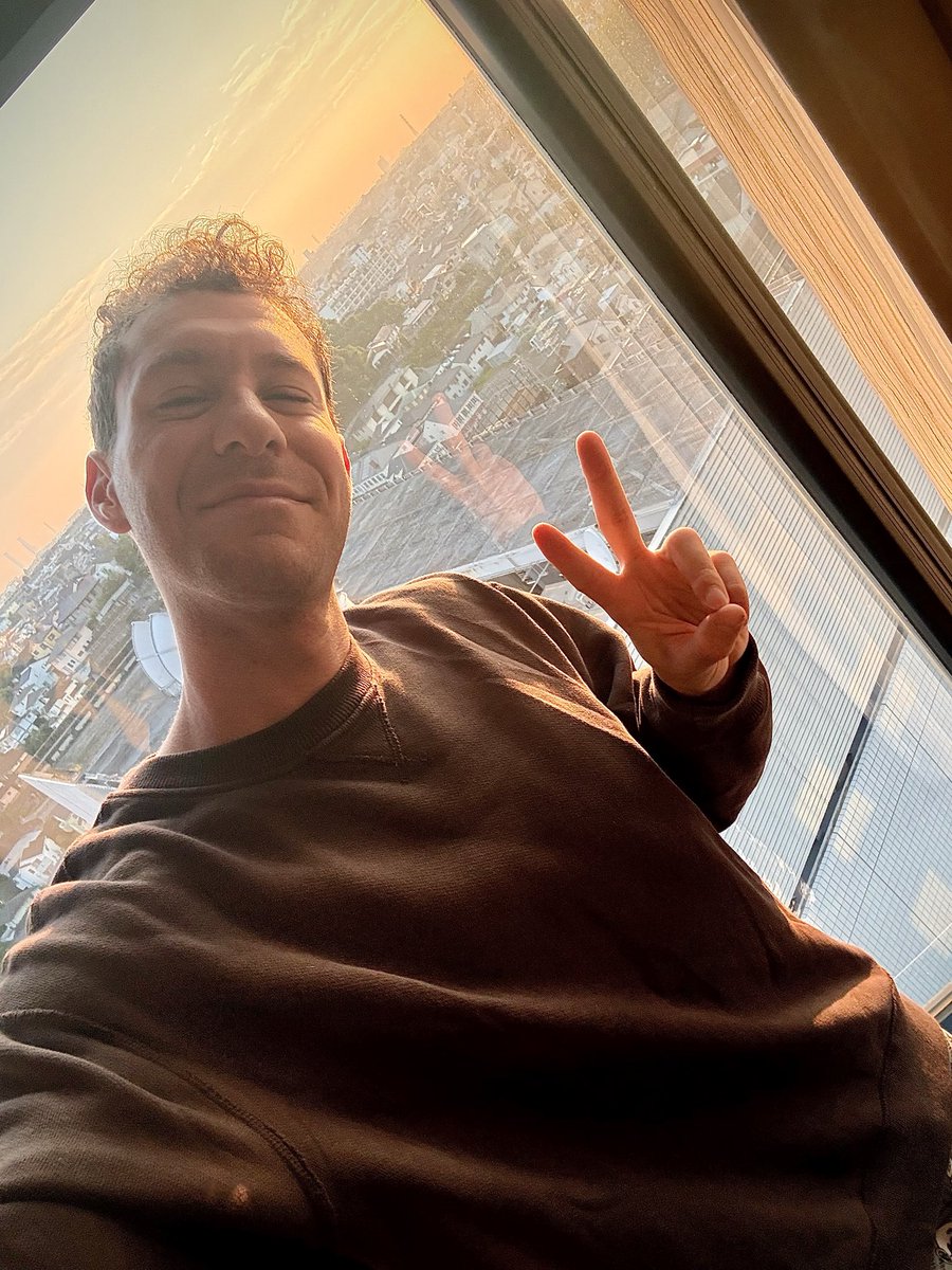 jasonbskates's tweet photo. Back in Japan for @friends_on_ice 2026! Can’t wait to perform in the show this weekend! 日本に帰ってきたー！今週末はフレンズ・オン・アイス！今からすごくワクワクしてる！！🥰🎌 https://t.co/l7PP5cOW2m
