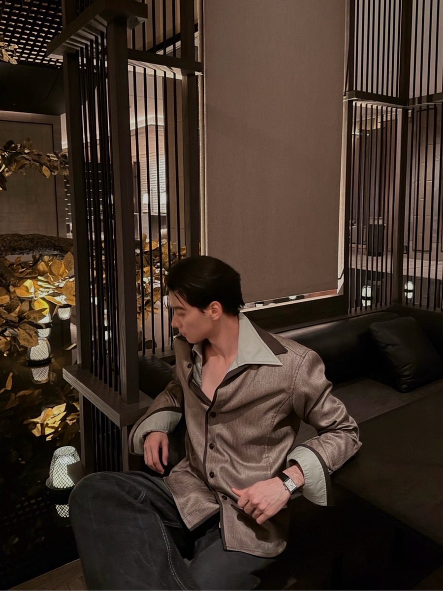 yespeachh's tweet photo. ใครที่ล้อหะริดว่าใส่กางเกงหนังจระเข้ไปเดทกับหวานใจ ฮีเปลี่ยนกางเกงนะคะ 525555555225555555255252555

#KengHarit https://t.co/gt2iwaieQ2