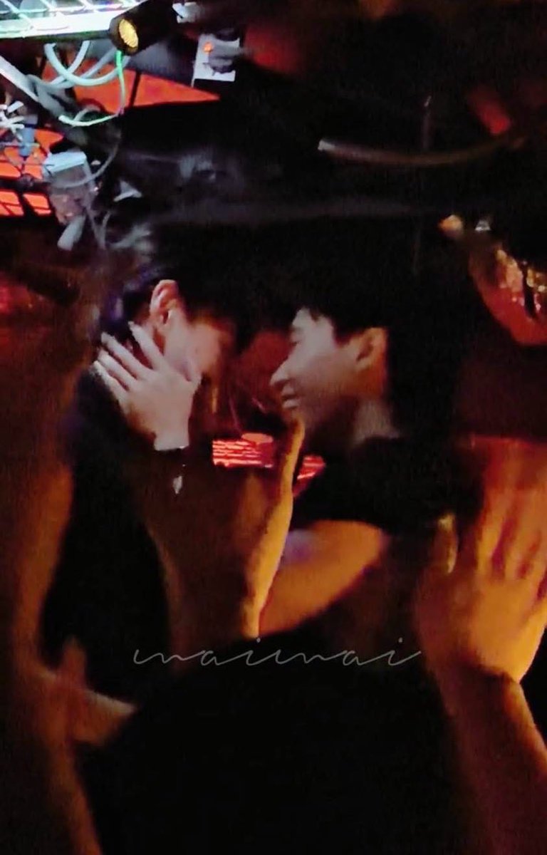 obitooooo_1's tweet photo. Road hugging Ou in a bar probably won't have much of an impact on the antis; they need a higher dose of reality.
@sraKantapon 
#DaouOffroad  #ต้าห์อู๋ออฟโรด https://t.co/x7Y3cBxuMM