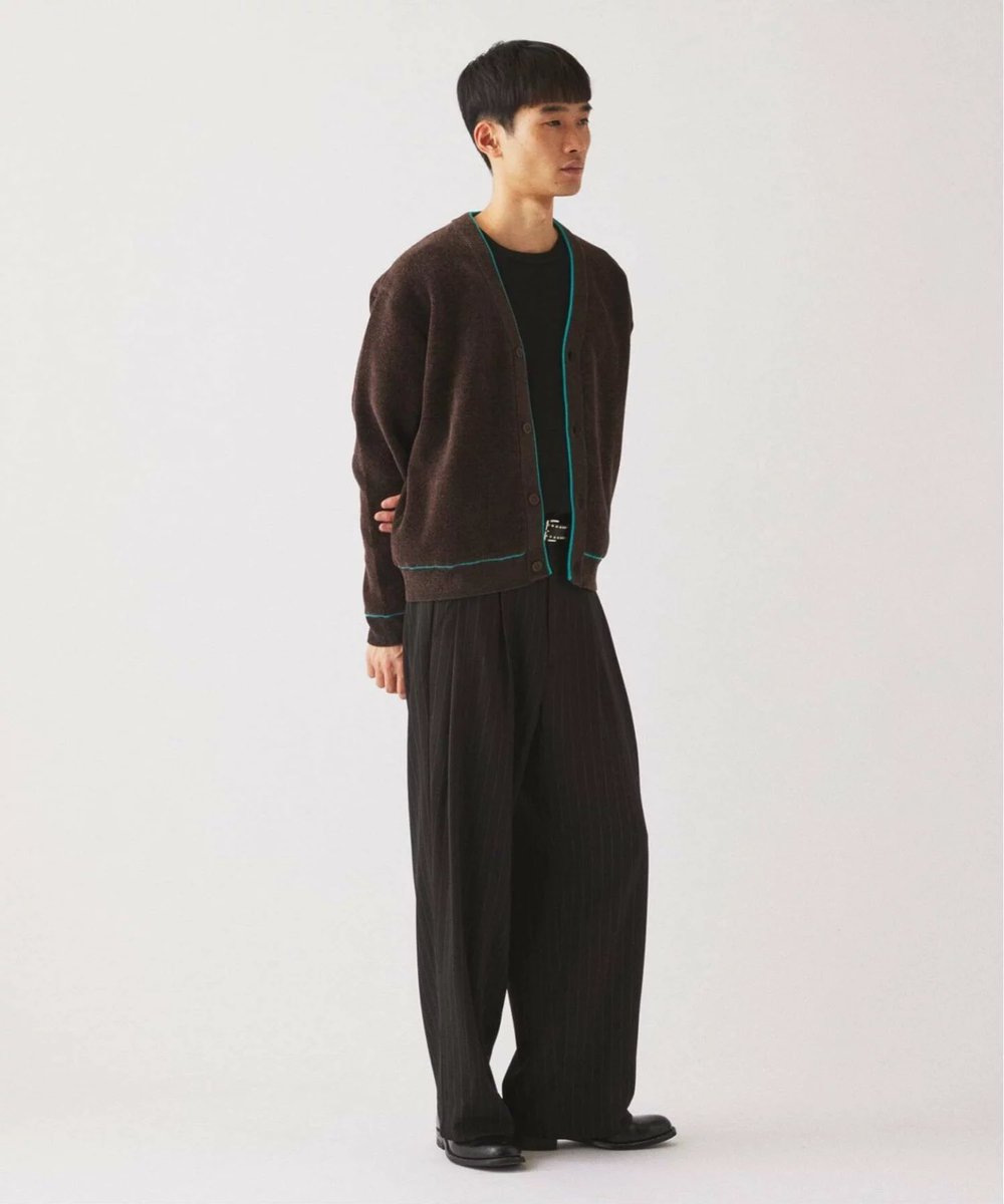 kakko_fuku's tweet photo. 絶妙なカラーのラインが目を惹くカーディガン。個人的にはこのカラーリングがブッ刺さる…↓ https://t.co/vYRYmnKAIC