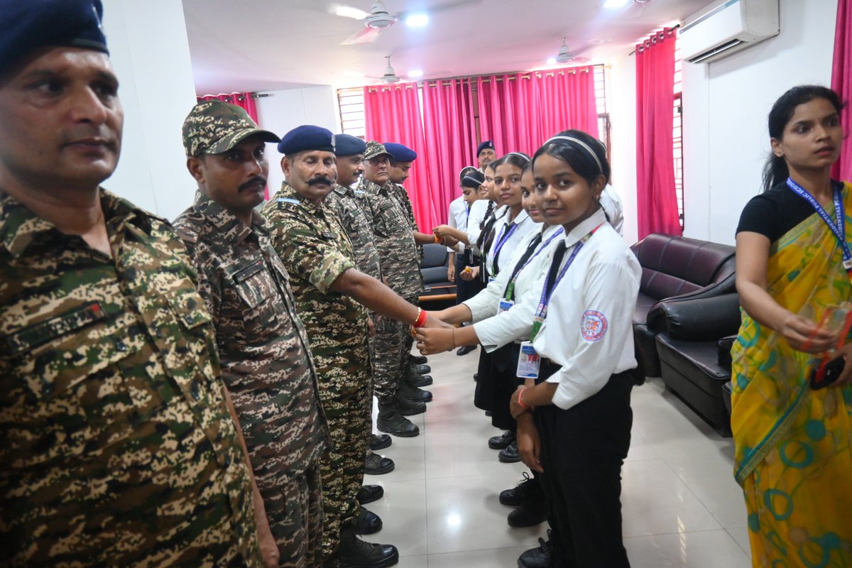 CRPFBIHARSECTOR's tweet photo. 🇮🇳Raksha Bandhan Celebration at Bihar Sector,CRPF 🇮🇳
On the auspicious occasion of Raksha Bandhan, the students of SVM Residential Public School, Rajeev Nagar, Patna visited office of the IGP Bihar Sector, CRPF and tied Rakhis to our brave soldiers. 🇮🇳 https://t.co/rjYvzef8uq