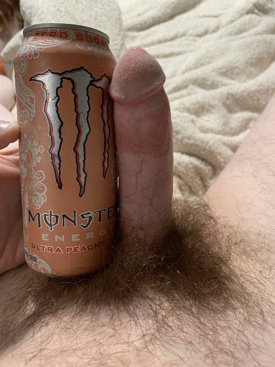 NextDoorDilf_'s tweet photo. Is that a monster in ur pants :c https://t.co/OxH7faWfnp