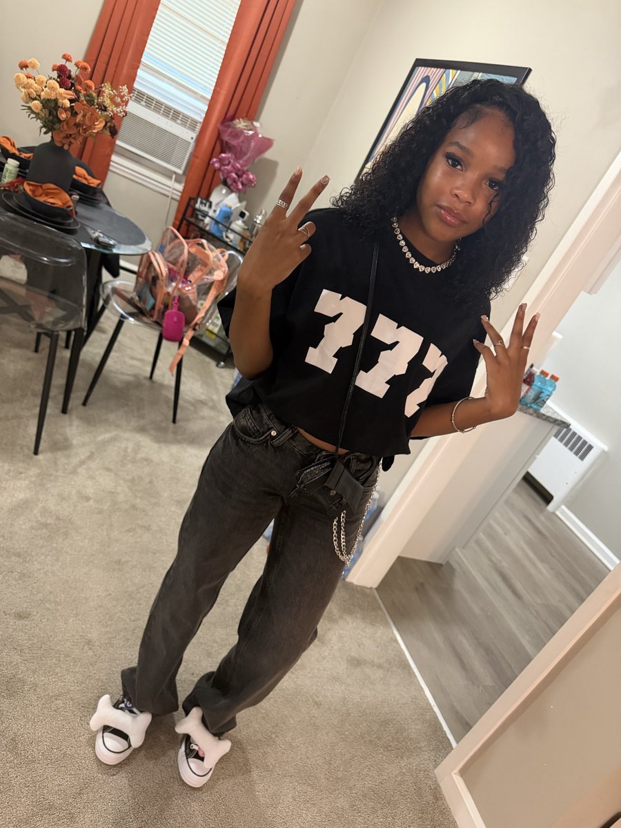 Big_Layyyyyyy's tweet photo. 8th grade 💓 https://t.co/HRrX8c0PwX