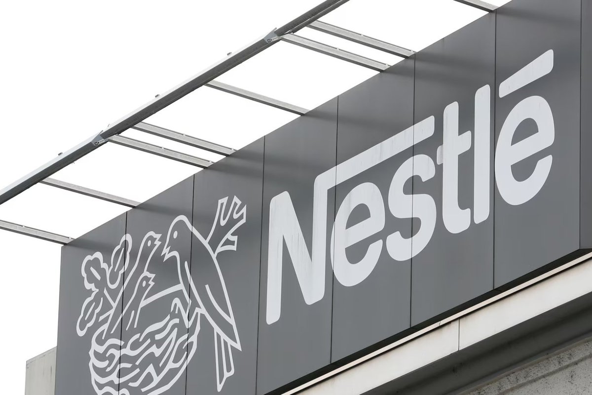 SFTSaudi's tweet photo. نستله @Nestle تحوّل أدوية GLP-1 من تهديد إلى فرصة منتجات بالذكاء الاصطناعي وعلم التغذية، تستهدف مستخدمي أوزمبيك وويغوفي بمنتجات تدعم الكتلة العضلية والترطيب.

#SaudiFoodTech #SFTInsights https://t.co/KtJBTGXeVU