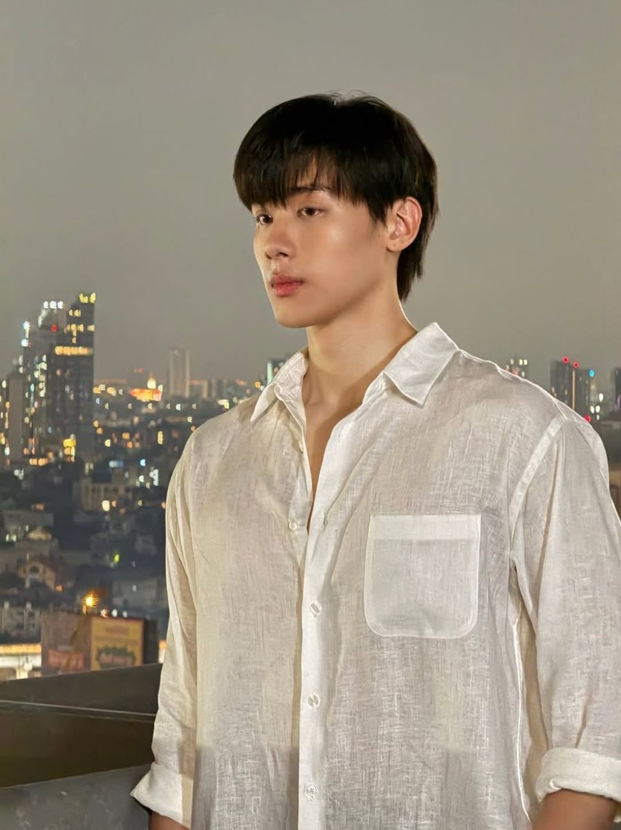 f4everjoy's tweet photo. I’m still stuck on Toptap saying he’s not good looking…. He’s literally if Aphrodite and Zeus had a son https://t.co/y52gmEv7Mi