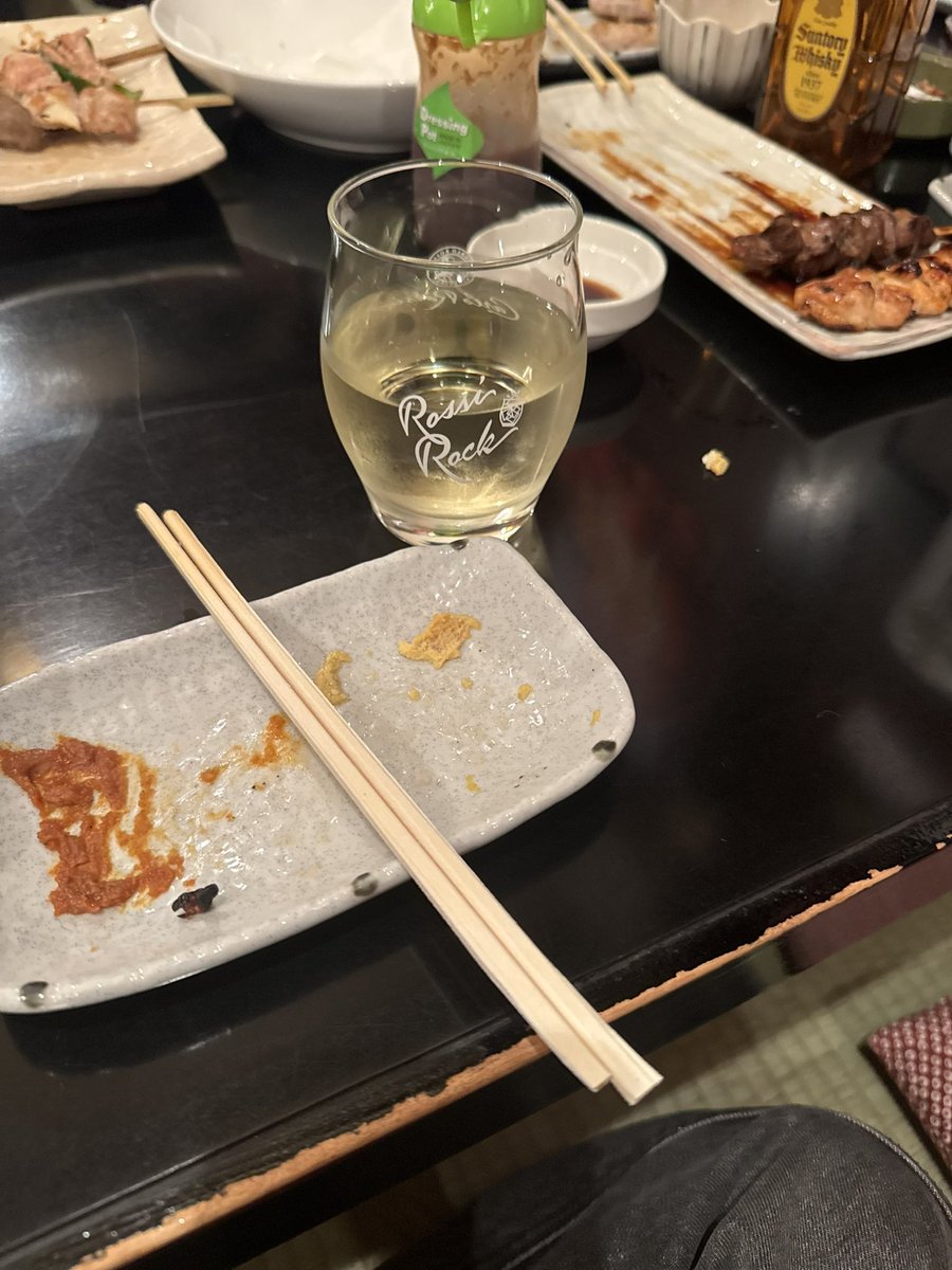Roy_h00's tweet photo. ワインがら死ぬほどうめぇや https://t.co/EFAMF3XtZz