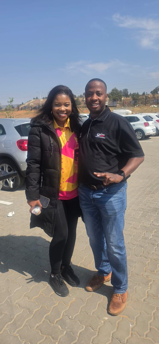 SimonMthombs's tweet photo. @Munghana @phaphamamlfm @ConnyMikateko @ThatXolaniGuy https://t.co/2fHsyXBwjn