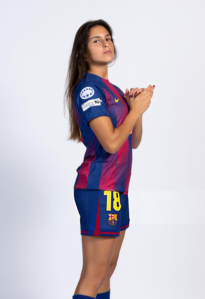 BarcaArchive's tweet photo. Kika Nazareth. #BarcaArchive https://t.co/QCw3eEvKkQ