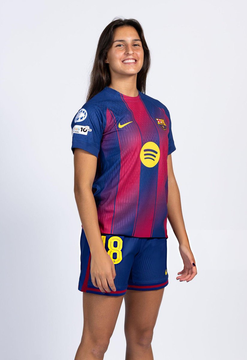 BarcaArchive's tweet photo. Kika Nazareth. #BarcaArchive https://t.co/QCw3eEvKkQ