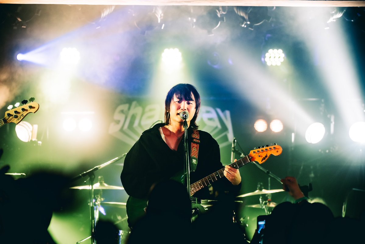 shaftray000's tweet photo. 【LIVE PHOTO📸】
2026.8.26(Wed) at 大阪・アメリカ村BEYOND

Shaftray 2026 Tour『斜陽と喧騒』大阪公演

📸 @peruchi_phoba 
#Shaftray https://t.co/qJ6foUfriP