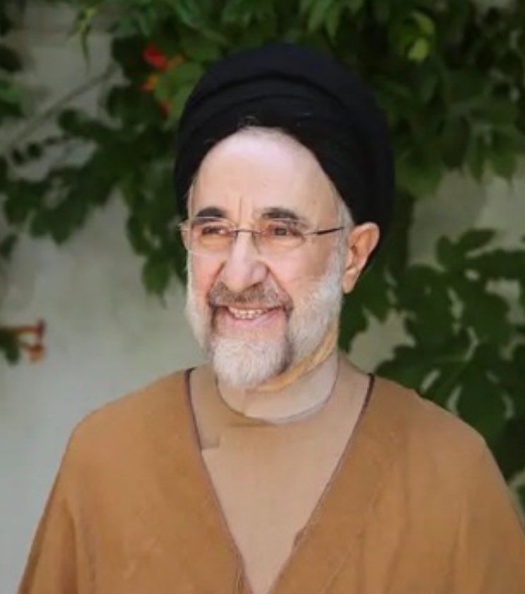 khatami_lover's tweet photo. من خاتمی را دوست دارم 
#خاتمی_ممنوع_الخروج_قلبها 
#خاتمی_نگین_درخشان_این_سرزمین_است 
#خاتمی_یک_اندیشه_هست
#خاتمی_حذف_شدنی_نیست https://t.co/e7jiUkcu3J
