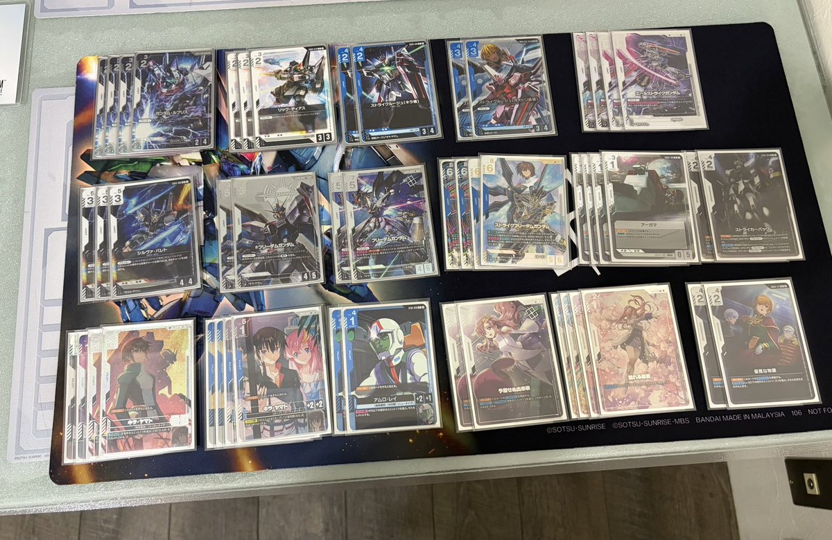halocardshop's tweet photo. 【ガンダムカードゲーム】
🔥ショップバトル🔥

優勝は「カミナ」さんの
「青白SEED」でした🎊

「お前が信じる、お前を信じろ！！！🕶️🔥」とコメント頂きました🎶

来週もご参加お待ちしております☺️ https://t.co/xMVjLnj3QX