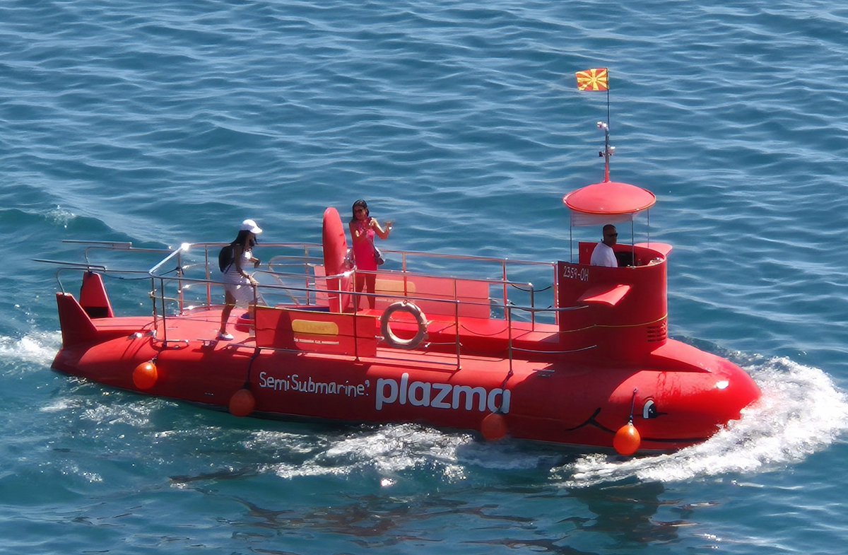 jiggymkd's tweet photo. Macedonian nuclear powered hunter-killer submarine on regular patrol in the Ohrid waters. https://t.co/taMbu9FJ0J