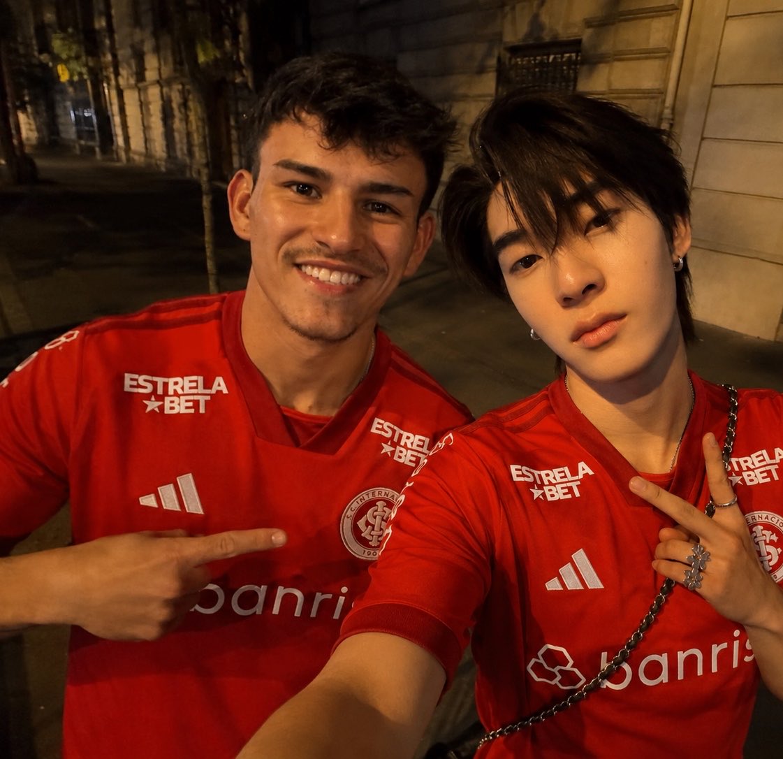 Ohmegaa_'s tweet photo. 9:00 DA MANHA E EU JA TO COMO É TEETEE E BERNABEI É DIA DE INTER https://t.co/HKPkfx7kqa