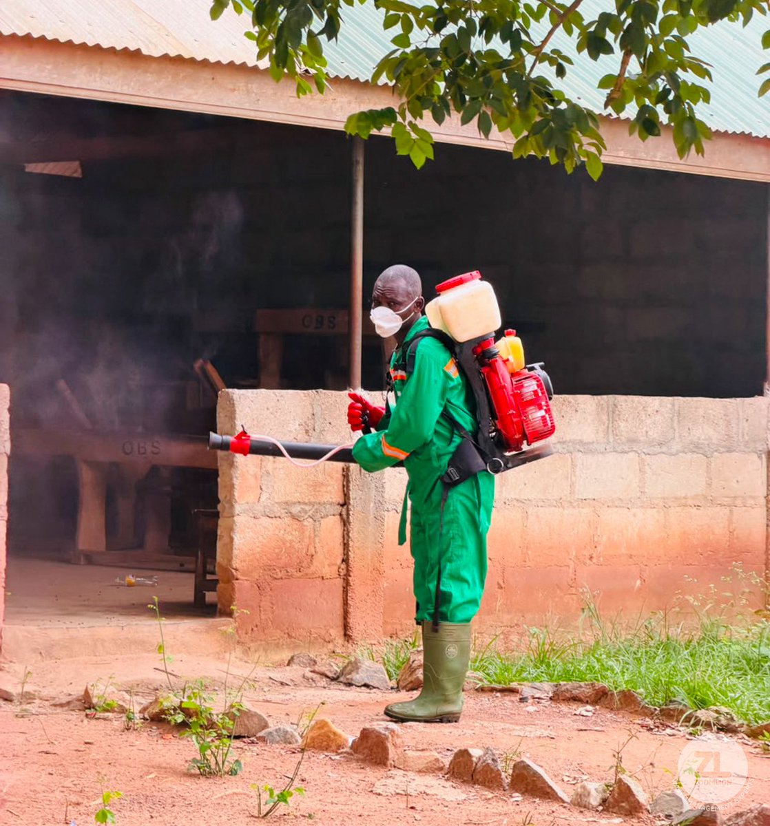 ZoomlionLtd's tweet photo. Zoomlion officials and environmental health officers have urged residents to complement the exercise through proper waste disposal, regular cleaning and responsible sanitation practices to prevent disease outbreaks and flooding. https://t.co/2pY7PhCX1v
