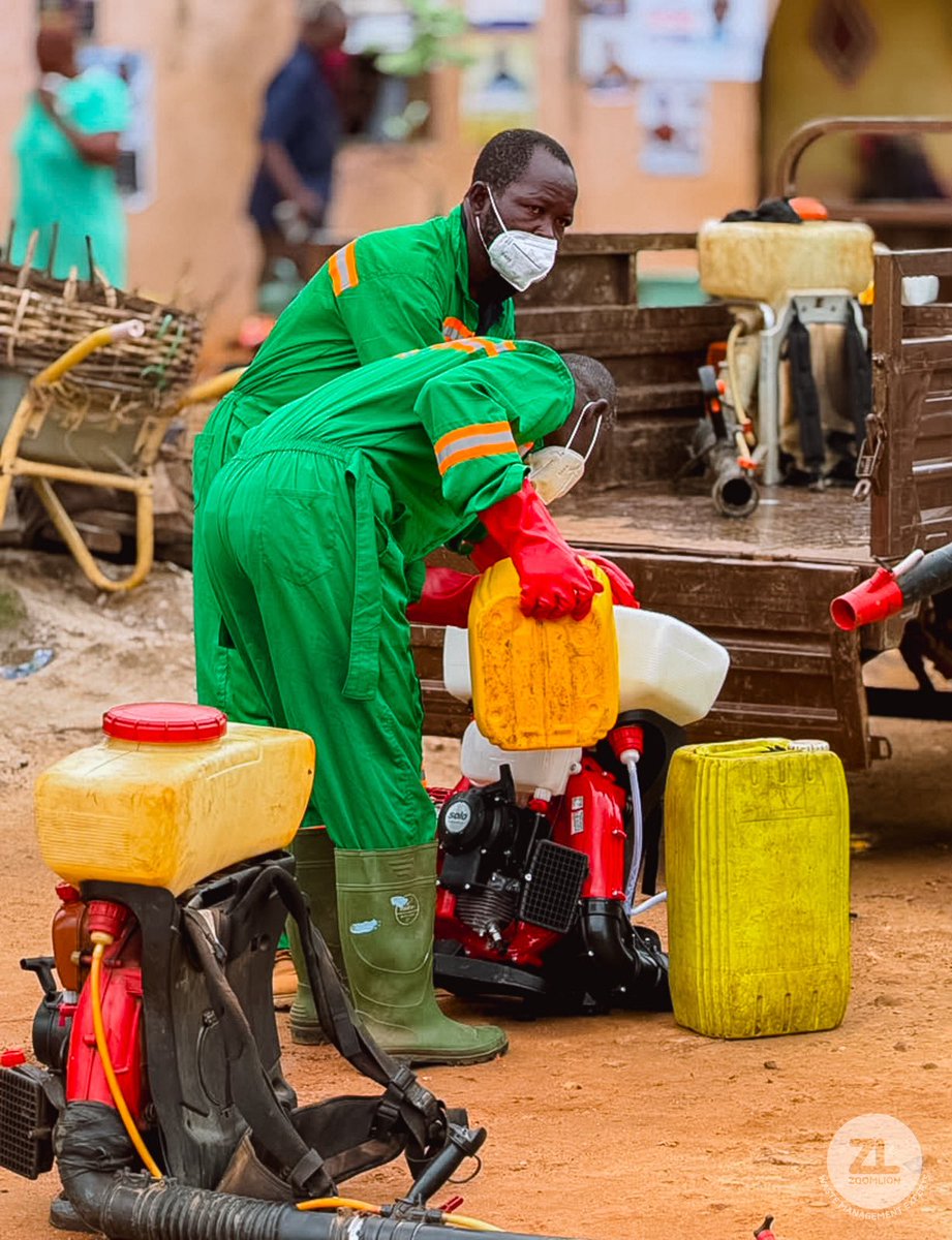 ZoomlionLtd's tweet photo. Zoomlion officials and environmental health officers have urged residents to complement the exercise through proper waste disposal, regular cleaning and responsible sanitation practices to prevent disease outbreaks and flooding. https://t.co/2pY7PhCX1v