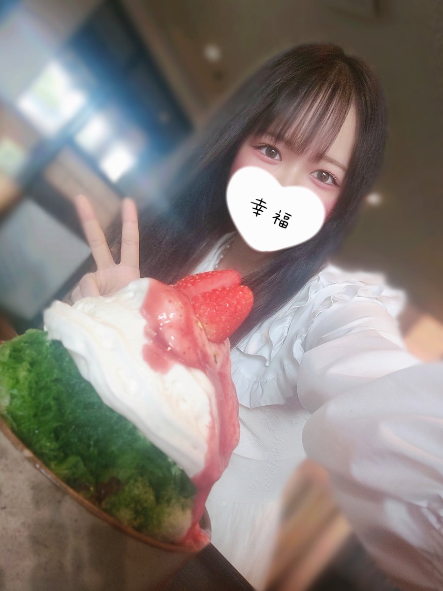 iro_san_'s tweet photo. いちばん最後に届いたのにいちばん最初にたべおわった🍧 https://t.co/jaPb7Q0j9I