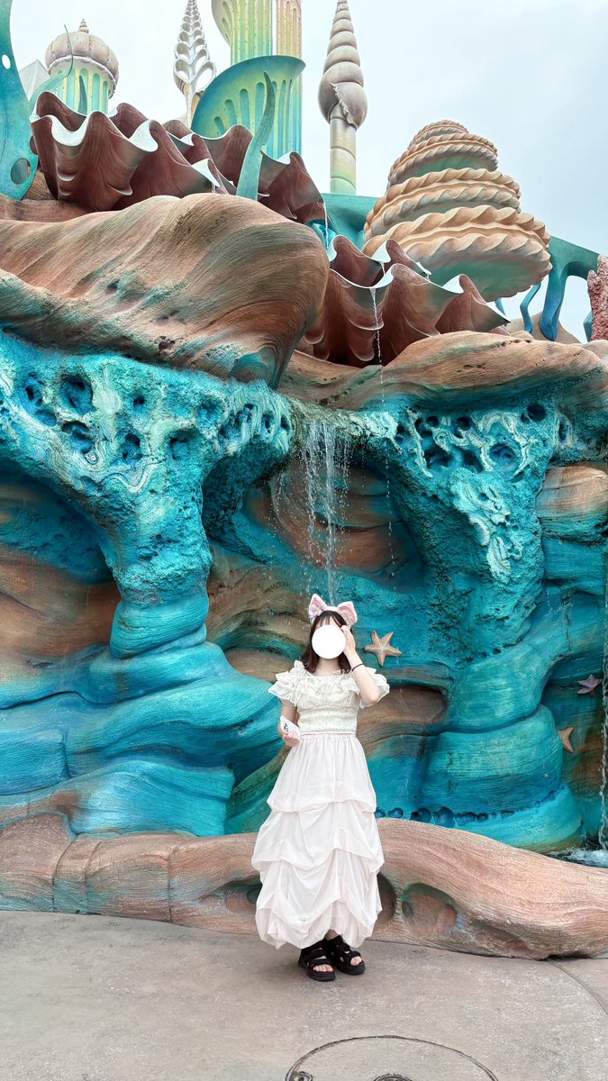 ymstszki__'s tweet photo. おないどしbuddiesでDisney🌟
（buddiesぽい写真が1枚もありませんが‼️）
また行こうね‼️ https://t.co/zQpS2z0tOY