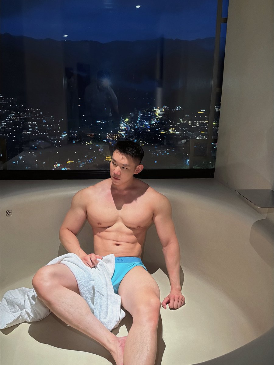 markma58304799's tweet photo. 🛀 https://t.co/29ig7VrHpJ