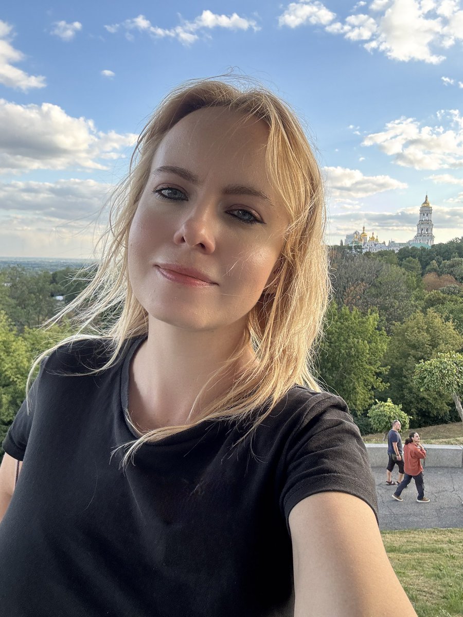 angelshalagina's tweet photo. I went for a walk after russia 
Spent the night and all morning trying to kill us.

Kyiv looks almost painfully beautiful today.

People are walking. 
Coffee shops are open. 
Life continues.

Surviving and continuing is what Ukraine does best. https://t.co/K3OLauflnI