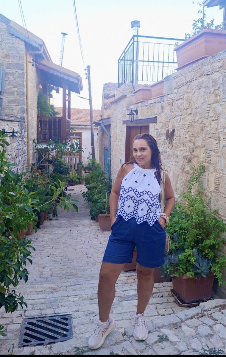 eZCj3qkIVUbo5pD's tweet photo. Στο πανέμορφο "μπλε" Βουνί! https://t.co/KovUtmYbzP