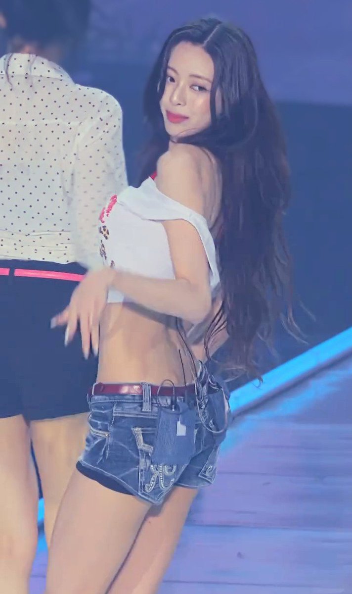 panst2000's tweet photo. #𝑖𝑡𝑧𝑦 #𝑌𝑢𝑛𝑎 #유나 https://t.co/11FdA0KN33