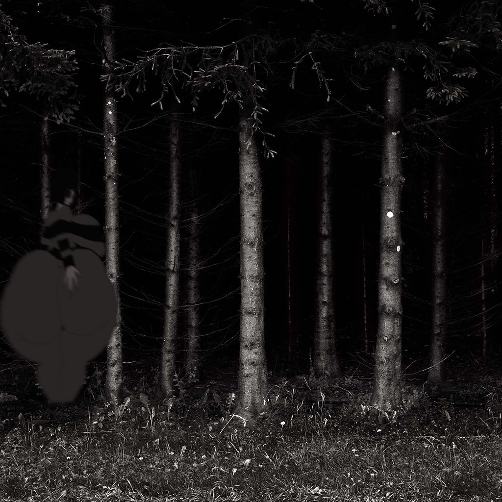 GranadePix82335's tweet photo. My headcanon for Azpi is that she is a MASSIVE creepypasta fan, so sometimes she goes out and corrupts some randoms photos by appearing on the background or in front of smth, just like her goat Slenderman

Here are some pics i made to ilustrate that:]

(Char from @Rawheaded) https://t.co/aXRv2rs7fk