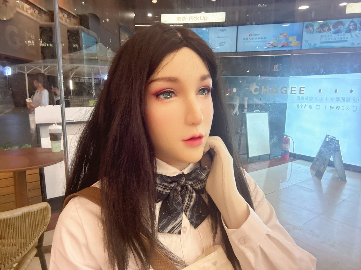 2ndskincovered's tweet photo. I am born beautiful, right?~
#dreammask #femalemask #doll #livingdoll #dollmask #zentai #zentaisuit #zentaigirl #mask #masking #bodysuit #skintight https://t.co/iDe2MjkiuH