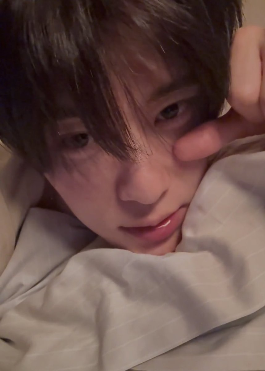 itsssion's tweet photo. 아니 즈니들 금손 수준 봐 ㅁㅊ

어떻게 이게                              이렇게 되냐고 https://t.co/akTXDuGZmT