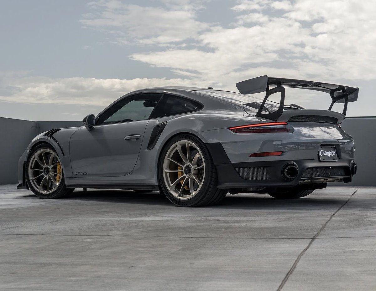 PorscheCIub's tweet photo. Paint-to-Sample Nardo Grey 991 GT2 RS https://t.co/rKQyqEaaJ9