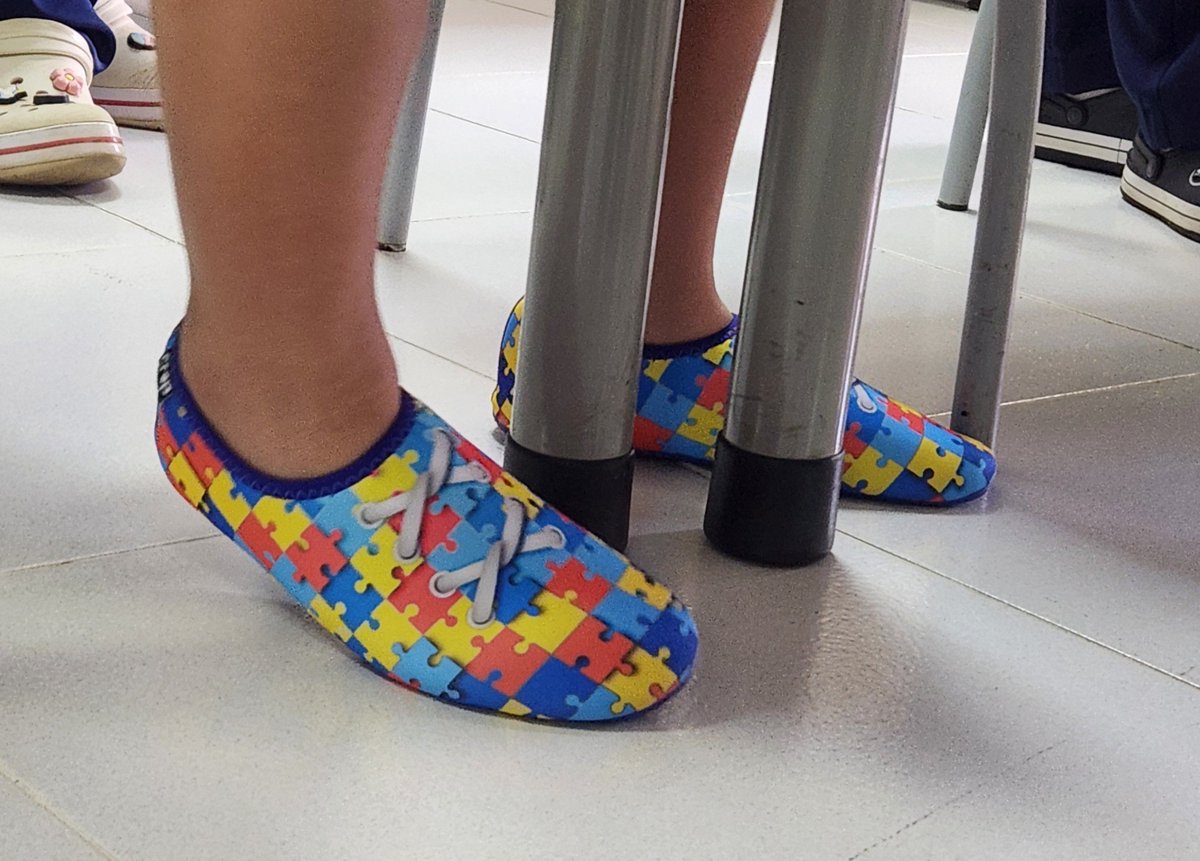 ogritododiabo's tweet photo. alguém tem que parar as mães autismo aesthetic https://t.co/QCfhFxr4qw