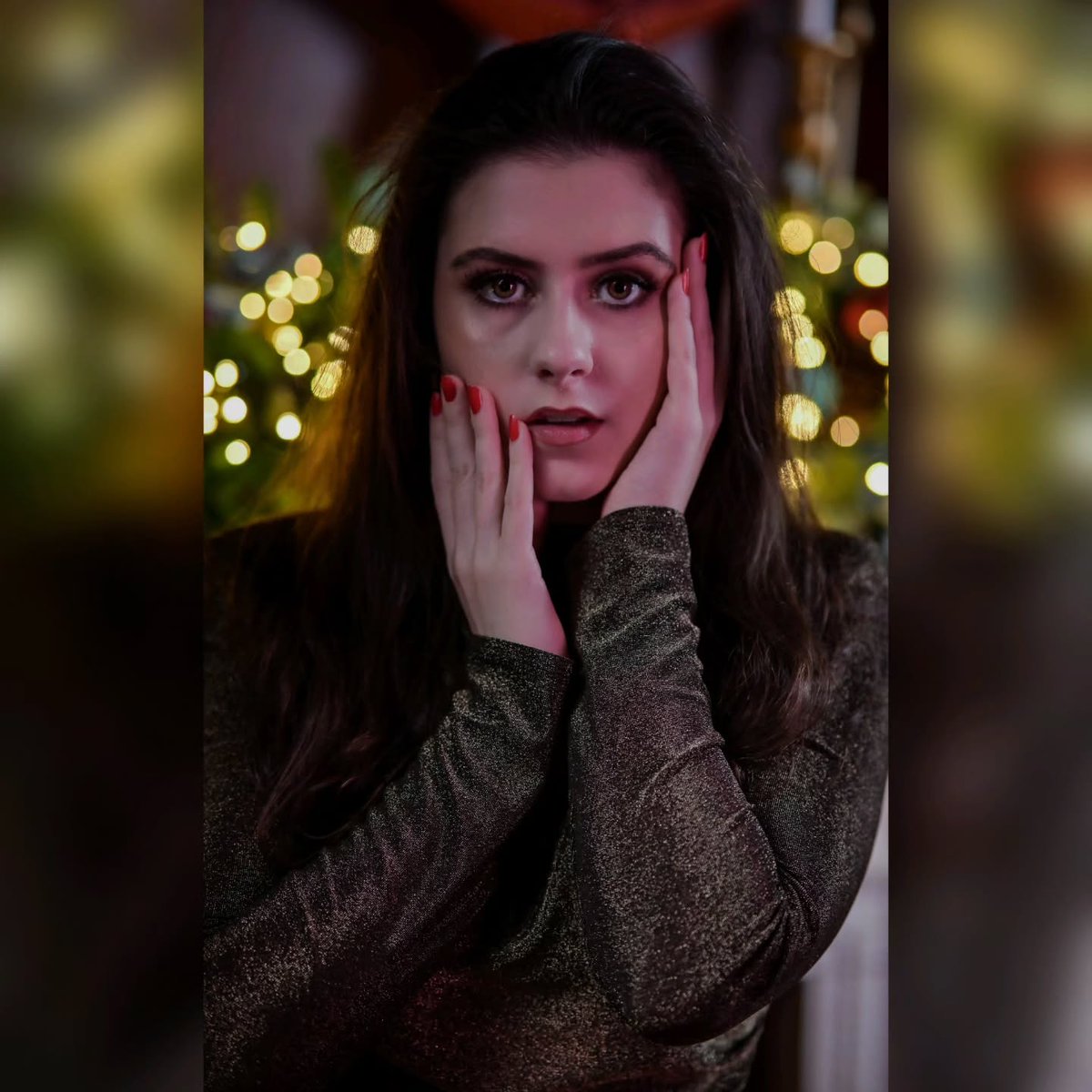MackMongesb1b's tweet photo. @jjulciia getting ready for New Year’s Eve, with footage from @labirynt. studio. 📸 https://t.co/WiLjzfm3YJ
