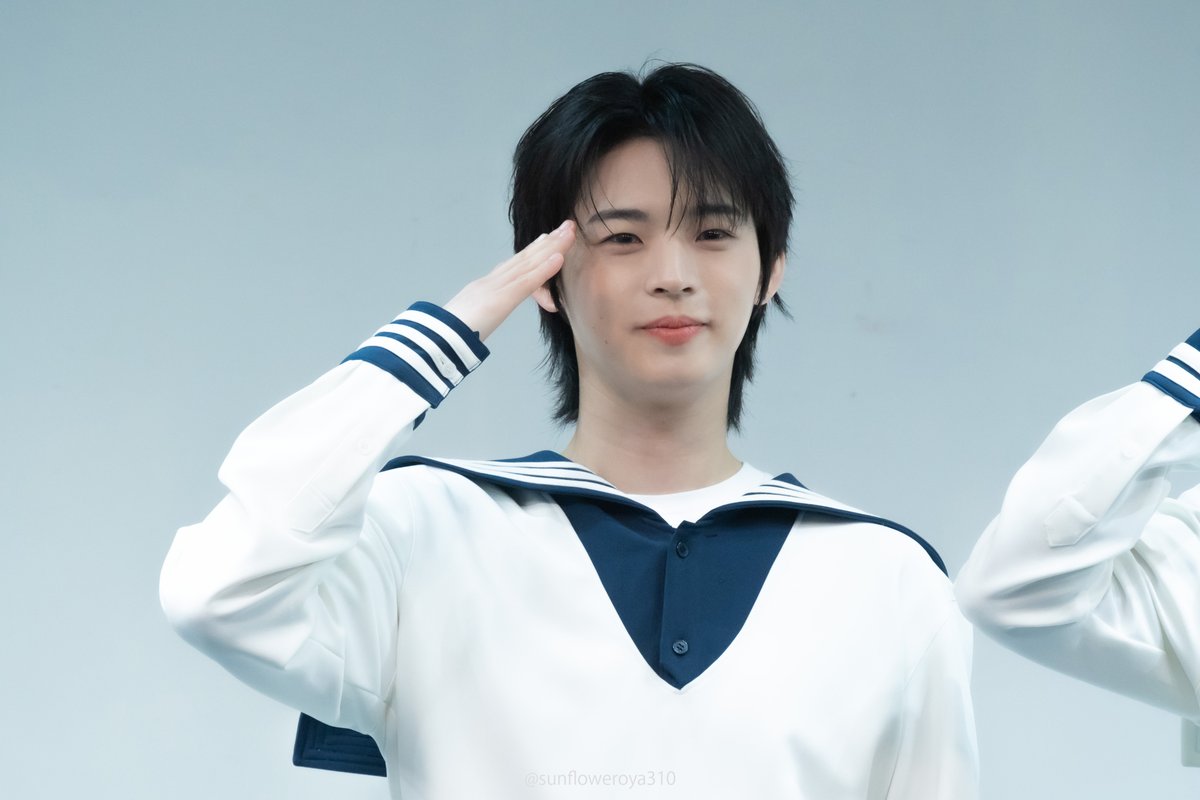 sunfloweroya310's tweet photo. 260827
도쿄 유닛 대면 
🌊🌊🌊✨
#온앤오프 #효진 https://t.co/GWpjQeZsZV