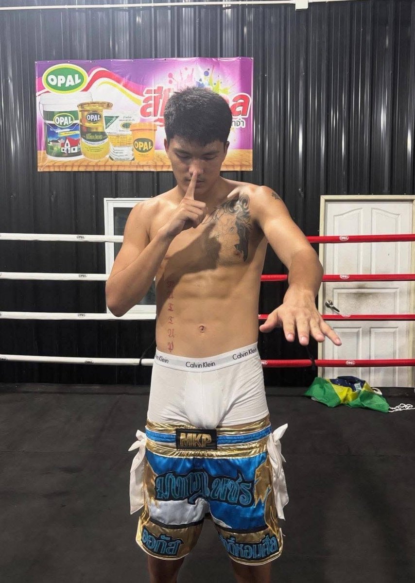 hnkvs11's tweet photo. 😯…☺️…ดีต่อใจเนอะ….🥰
“ถ้าขาย กกน. จะมีใครเอามั๊ย….😋” https://t.co/GiNAbyKHZc