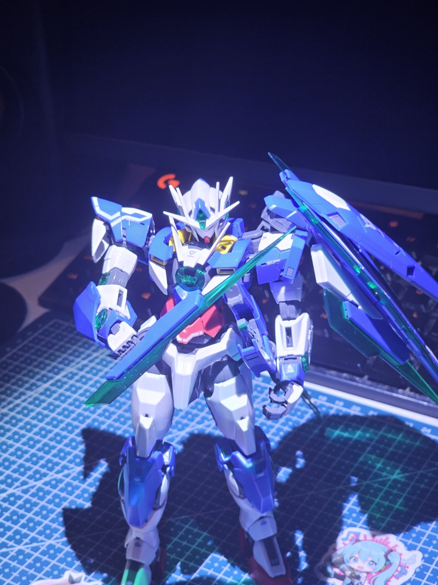 AniFeels's tweet photo. I recently remembered about Twitter/X again xD. I have been lately very much into gunpla, girlpla, customizing/painting so I ll be posting some here ^^. Starting with my 1st MG i finished building on stream yesterday ^^ #gunpla #gundam https://t.co/KXdDnJ0xGd