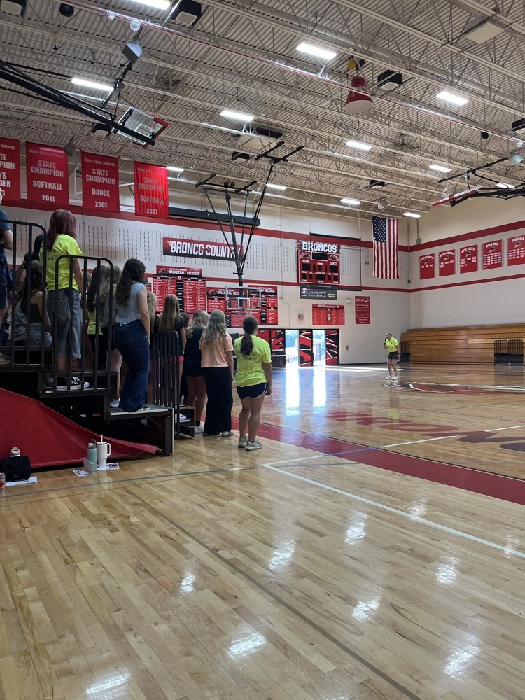 UGHSBroncos's tweet photo. The class of 2030 is starting the year off right! Union Grove High School Link Crew Leaders welcoming and supporting 9th grade. #linkcrew #ugbroncos #gobroncos #classof2030 https://t.co/8LnDtTBPy2