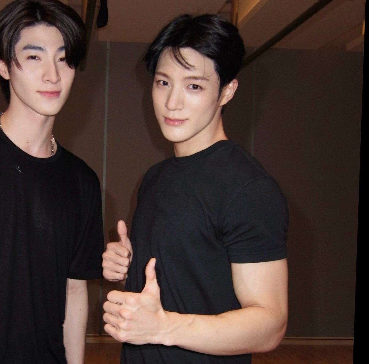 littlegfjeno's tweet photo. gay little jeno https://t.co/i6t6SnzTK0