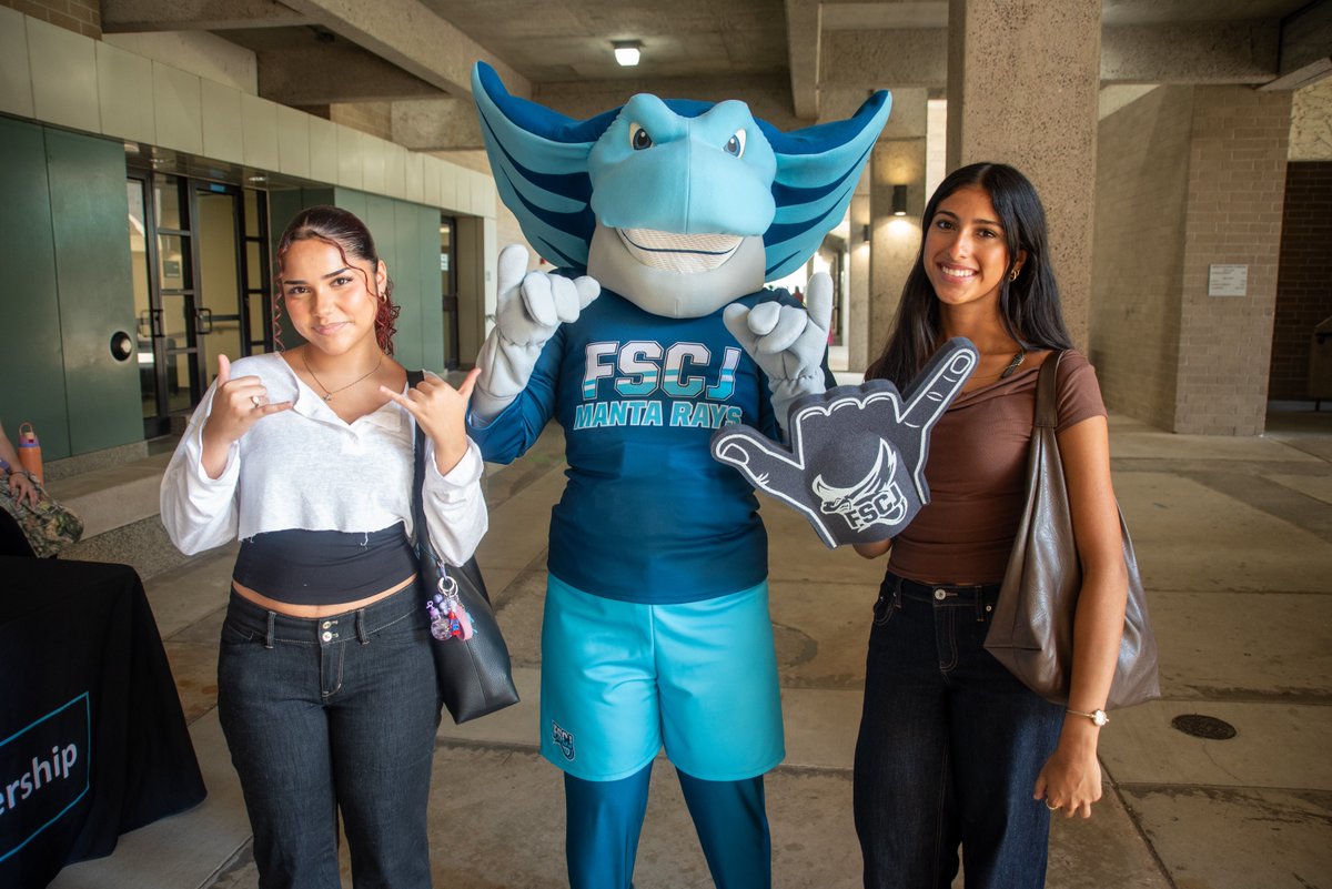 FSCJ_Official's tweet photo. Another day as Manta Rays 🤙 #FscjMantas https://t.co/ZJL22BhIyZ
