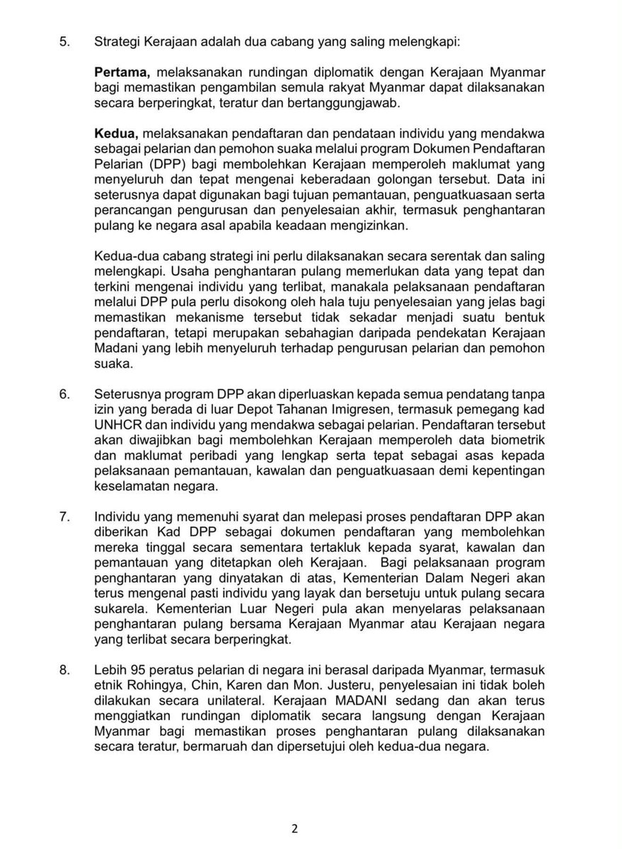 asrulmm's tweet photo. TERKINI: Penghantaran pulang 5,000 pelarian Myanmar secara berperingkat telah dimuktamadkan @KDNPUTRAJAYA.

Ni yang rakyat Malaysia tunggu. Moga bakinya juga akan dihantar pulang kelak https://t.co/aqUs6EzA7b